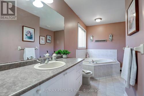 27 Giovanni Way, Vaughan (Sonoma Heights), ON - Indoor Photo Showing Bathroom