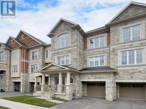 16 Hartney Drive, Richmond Hill, ON - Outdoor With Facade