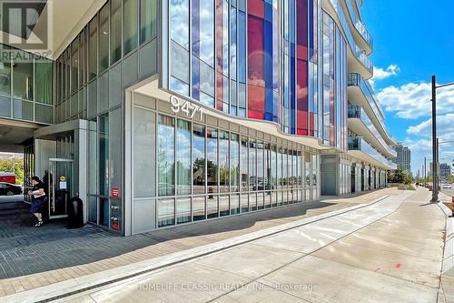 1616 - 9471 Yonge Street, Richmond Hill, ON - Outdoor