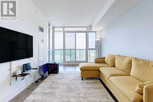 1616 - 9471 Yonge Street, Richmond Hill, ON - Indoor Photo Showing Living Room