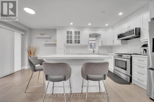 2 Country Lane, Barrie (Painswick South), ON - Indoor Photo Showing Kitchen