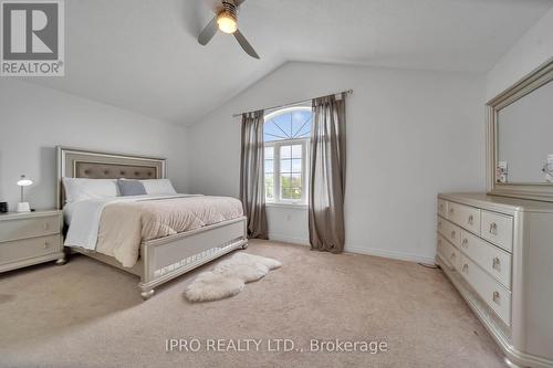 2 Country Lane, Barrie (Painswick South), ON - Indoor Photo Showing Bedroom