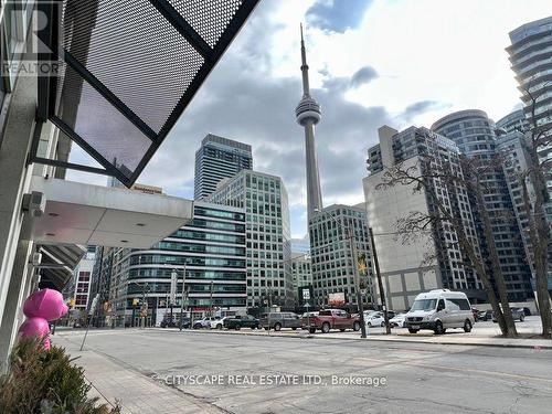 M31 - 350 Wellington Street W, Toronto, ON - Outdoor