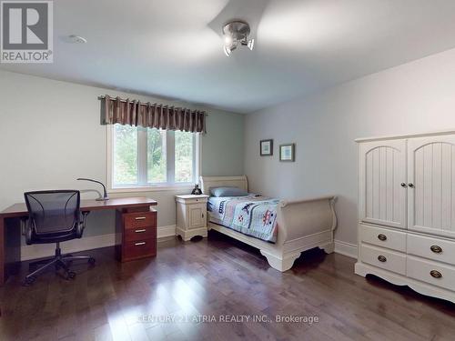 6 Willow Heights Court, Toronto, ON - Indoor Photo Showing Bedroom