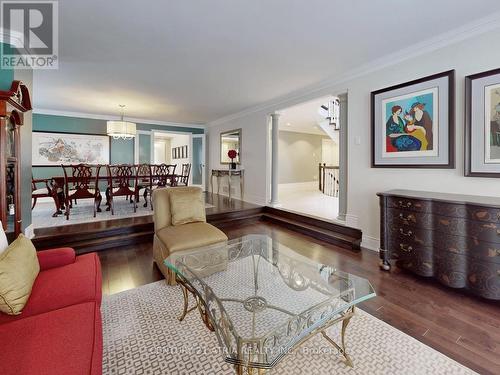 6 Willow Heights Court, Toronto, ON - Indoor Photo Showing Living Room