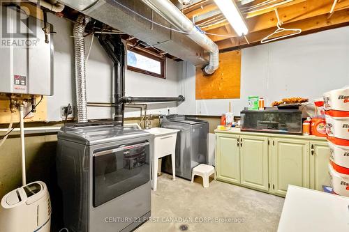 289 Whiting Street, Ingersoll, ON - Indoor Photo Showing Laundry Room