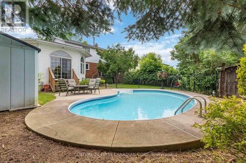 289 Whiting Street, Ingersoll, ON - Outdoor With In Ground Pool With Backyard