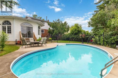 289 Whiting Street, Ingersoll, ON - Outdoor With In Ground Pool With Deck Patio Veranda With Backyard