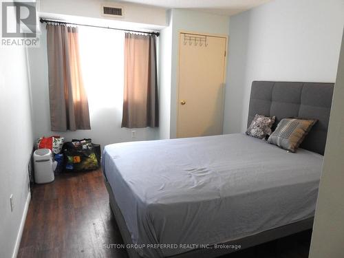 102 - 163 Ferguson Avenue, Woodstock, ON - Indoor Photo Showing Bedroom