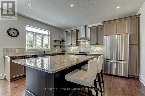 1857 Ballymote Avenue, London, ON - Indoor Photo Showing Kitchen With Upgraded Kitchen