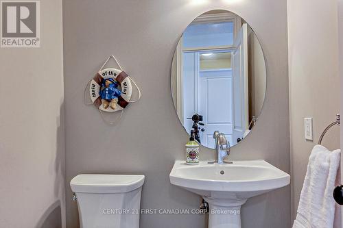 1857 Ballymote Avenue, London, ON - Indoor Photo Showing Bathroom