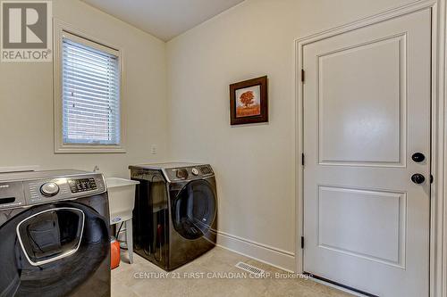 1857 Ballymote Avenue, London, ON - Indoor Photo Showing Laundry Room
