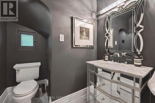 512 Colborne Street, London, ON - Indoor Photo Showing Bathroom