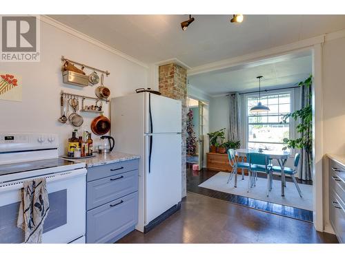 1656 Oak Street, Prince George, BC - Indoor Photo Showing Kitchen