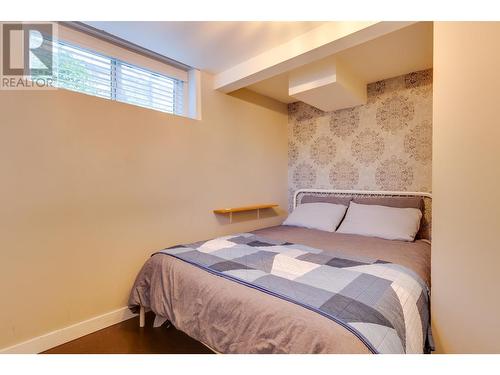 1656 Oak Street, Prince George, BC - Indoor Photo Showing Bedroom