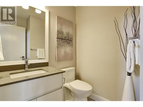 255 Taylor Road Unit# 7, Kelowna, BC - Indoor Photo Showing Bathroom