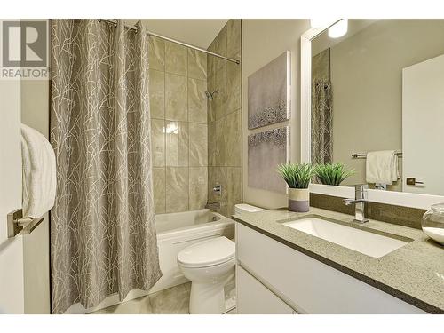 255 Taylor Road Unit# 7, Kelowna, BC - Indoor Photo Showing Bathroom