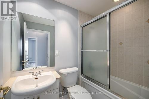 1504 - 100 Hayden Street, Toronto, ON - Indoor Photo Showing Bathroom