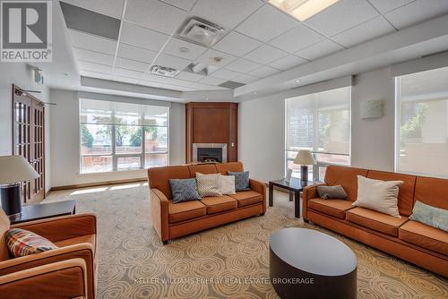 1504 - 100 Hayden Street, Toronto, ON - Indoor Photo Showing Living Room