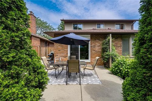 31 Bridlewood Drive, Dundas, ON - Outdoor With Deck Patio Veranda