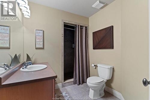 34 Boblo Island Boulevard Unit# 101, Amherstburg, ON - Indoor Photo Showing Bathroom