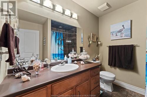 34 Boblo Island Boulevard Unit# 101, Amherstburg, ON - Indoor Photo Showing Bathroom