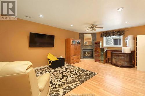 1095 Greenpark Boulevard, Windsor, ON - Indoor With Fireplace