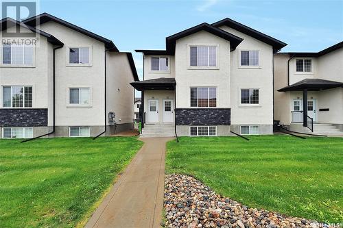 36 4640 Harbour Landing Drive, Regina, SK - Outdoor With Facade