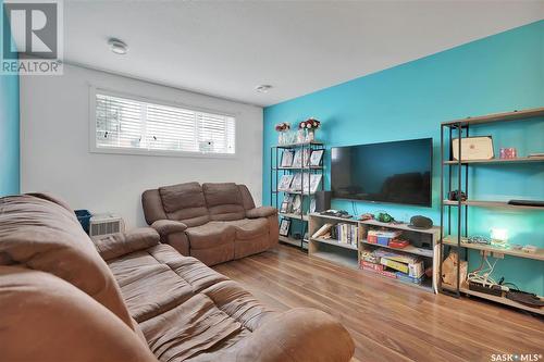 36 4640 Harbour Landing Drive, Regina, SK - Indoor Photo Showing Living Room