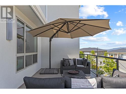 440 Dunbar Court, Kelowna, BC - Outdoor With Deck Patio Veranda With View With Exterior