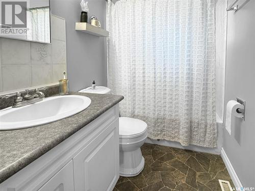 1851 103Rd Street, North Battleford, SK - Indoor Photo Showing Bathroom