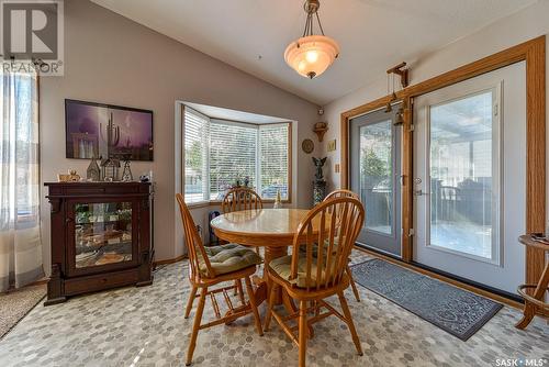 1369 King Crescent, Moose Jaw, SK - Indoor Photo Showing Dining Room