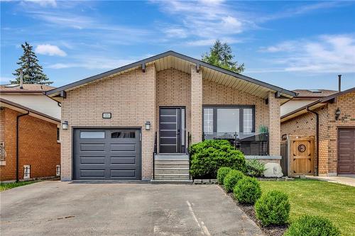 35 Lasila Court, Hamilton, ON - Outdoor