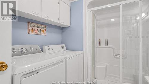 301 Beverly Drive, Essex, ON - Indoor Photo Showing Laundry Room