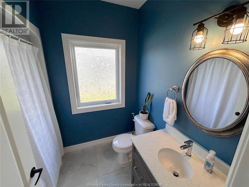 1912 Villa Canal, Kingsville, ON - Indoor Photo Showing Bathroom