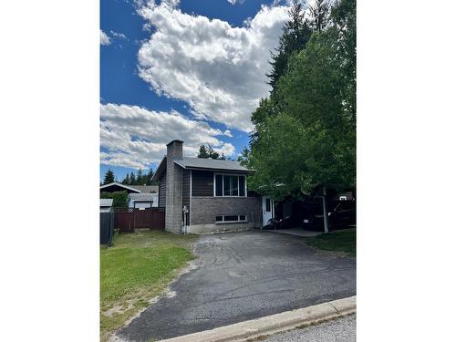 1430 Highland Drive, Castlegar, BC - Outdoor