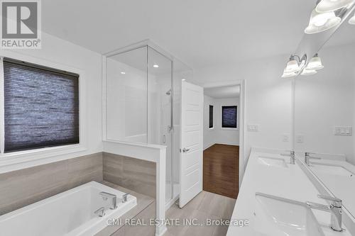 16 Clute Springs Court, Brampton, ON - Indoor Photo Showing Bathroom