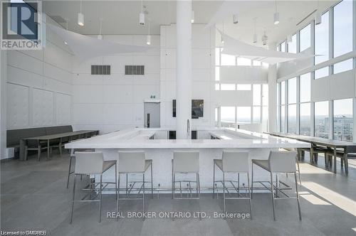 308 - 500 Brock Avenue, Burlington, ON - Indoor Photo Showing Kitchen With Upgraded Kitchen
