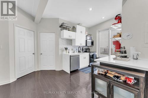 3 - 166 Broadway Avenue, Orangeville, ON - Indoor Photo Showing Kitchen
