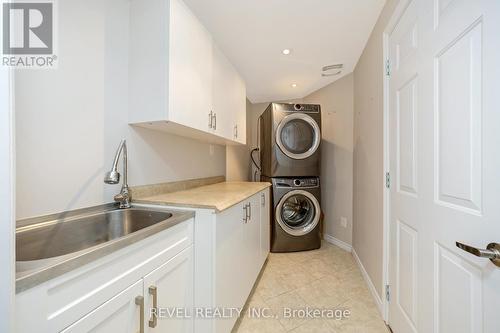 87 Horton Walk, Cambridge, ON - Indoor Photo Showing Laundry Room