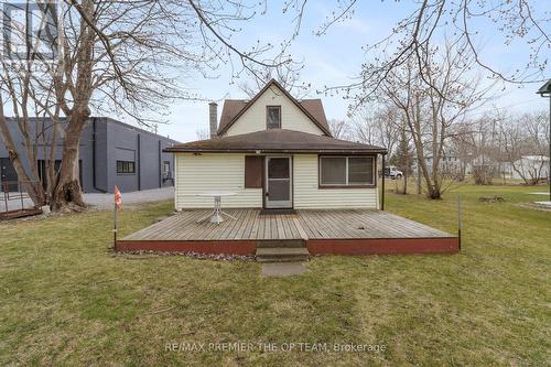 312 Ridgeway Road, Fort Erie, ON - Outdoor