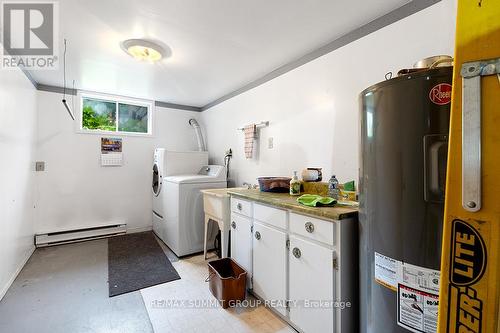 330 Mill Bridge Road, Grey Highlands, ON - Indoor Photo Showing Laundry Room