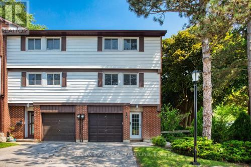 2 Briar Lane, Hamilton, ON 