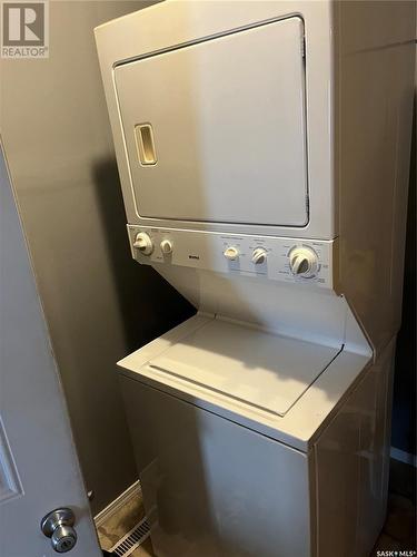 614 St Mary Street, Esterhazy, SK - Indoor Photo Showing Laundry Room