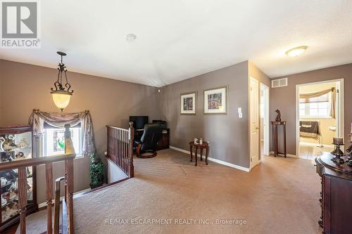 25 Richdale Drive, Hamilton, ON - Indoor