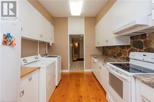 672 Vimy Street, North Bay, ON - Indoor Photo Showing Laundry Room