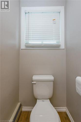 352 Mckenzie Avenue, North Bay, ON - Indoor Photo Showing Bathroom