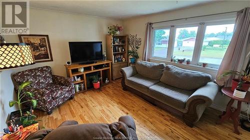 45-47 Bell, Moncton, NB - Indoor Photo Showing Living Room