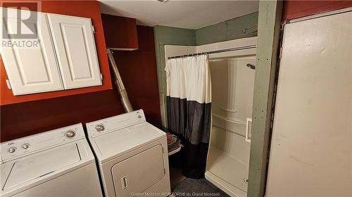 45-47 Bell, Moncton, NB - Indoor Photo Showing Laundry Room
