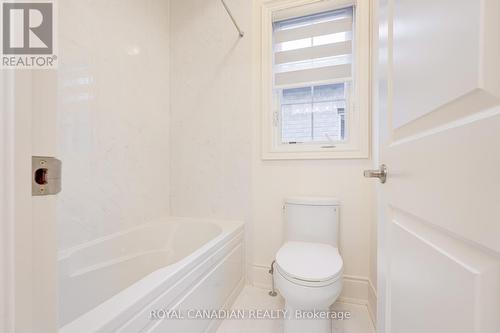 14 Suttonrail Way, Whitchurch-Stouffville (Stouffville), ON - Indoor Photo Showing Bathroom